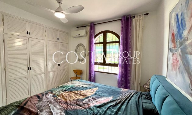 Resale - Villa -
Orihuela - Villamartin