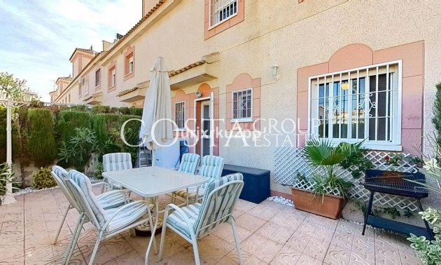 Resale - House -
Orihuela - Playa Flamenca