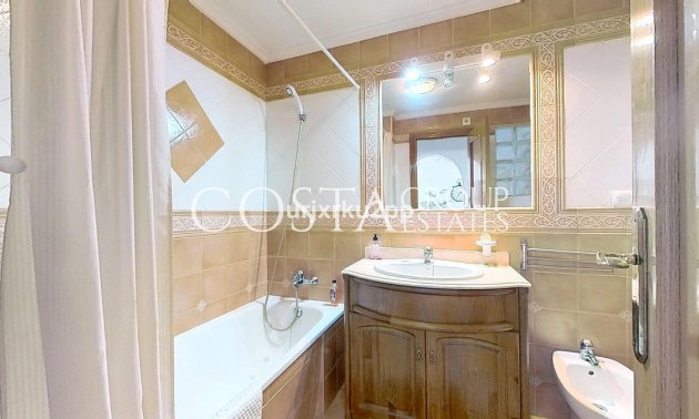 Resale - House -
Orihuela - Playa Flamenca