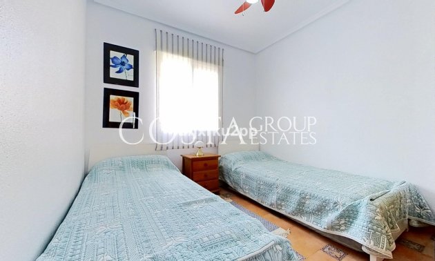 Resale - House -
Orihuela - Playa Flamenca