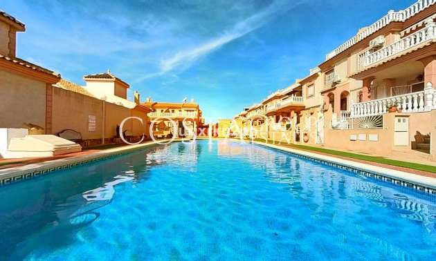 Resale - House -
Orihuela - Playa Flamenca