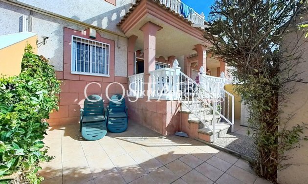 Resale - House -
Orihuela - Playa Flamenca