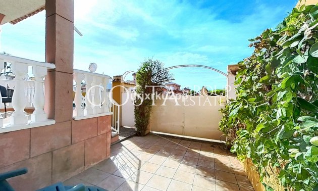 Resale - House -
Orihuela - Playa Flamenca