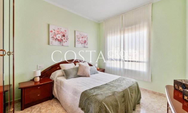 Resale - Apartments -
Torrevieja - Torrevieja Centro