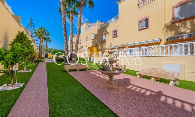 Resale - Apartments -
Orihuela - Orihuela Costa