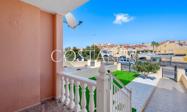 Resale - Apartments -
Orihuela - Orihuela Costa