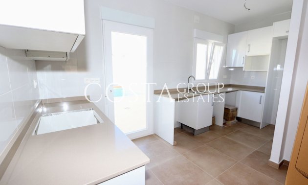 Resale - Villa -
Pilar de la Horadada - Pilar de la Horadada Centro