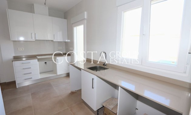 Resale - Villa -
Pilar de la Horadada - Pilar de la Horadada Centro