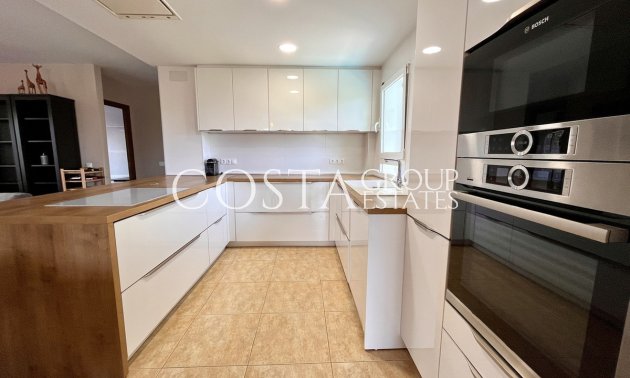 Resale - Villa -
Orihuela - La Zenia