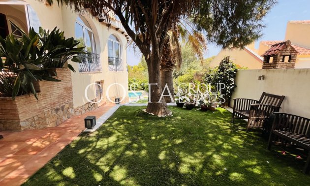 Resale - Villa -
Orihuela - La Zenia