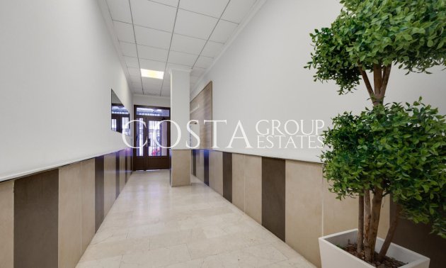 Resale - Apartments -
Torrevieja - Torrevieja Centro