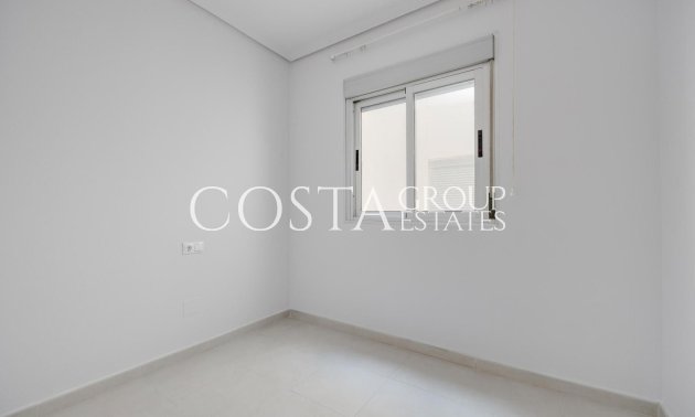 Resale - Apartments -
Torrevieja - Torrevieja Centro