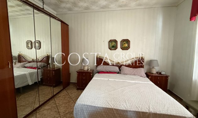 Resale - House -
Torrevieja - Torrevieja Centro