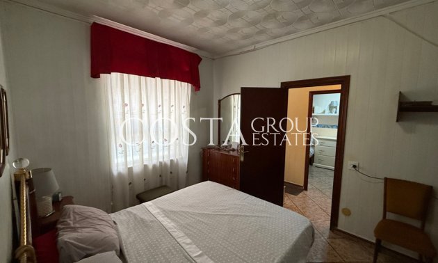 Resale - House -
Torrevieja - Torrevieja Centro