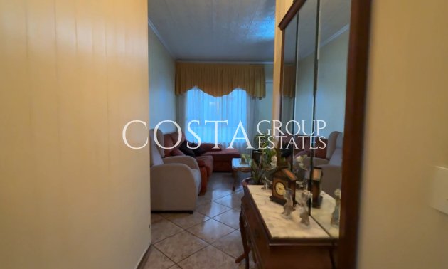 Resale - House -
Torrevieja - Torrevieja Centro