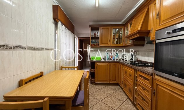 Resale - House -
Torrevieja - Torrevieja Centro