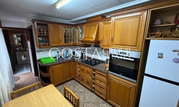 Resale - House -
Torrevieja - Torrevieja Centro