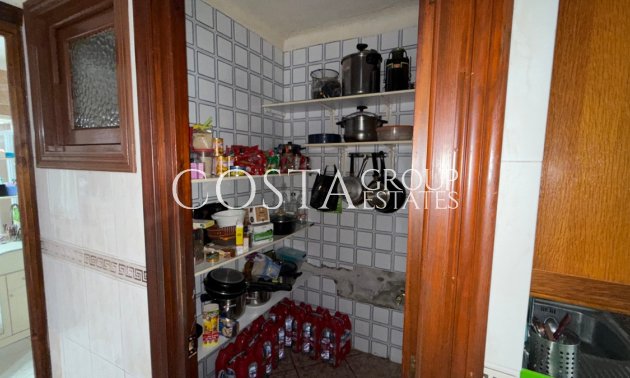 Resale - House -
Torrevieja - Torrevieja Centro