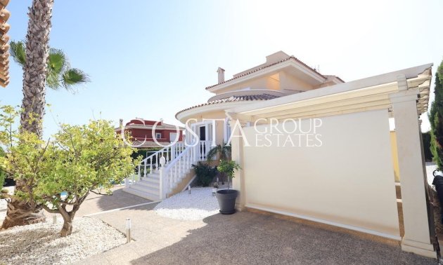 Resale - Villa -
Rojales - Ciudad Quesada