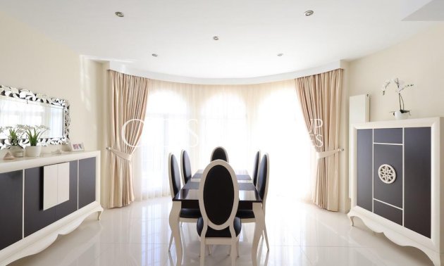 Resale - Villa -
Rojales - Ciudad Quesada