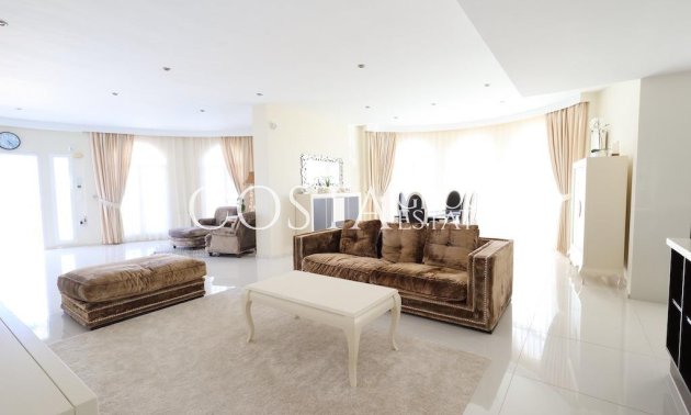 Resale - Villa -
Rojales - Ciudad Quesada