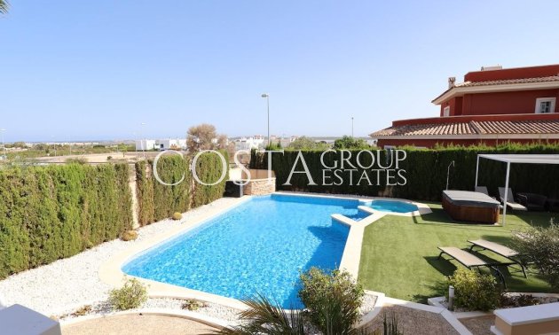 Resale - Villa -
Rojales - Ciudad Quesada