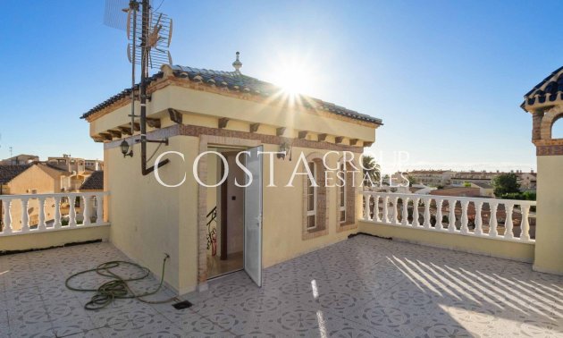 Resale - Villa -
Orihuela - La Florida