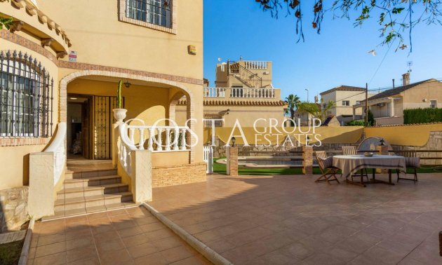 Resale - Villa -
Orihuela - La Florida