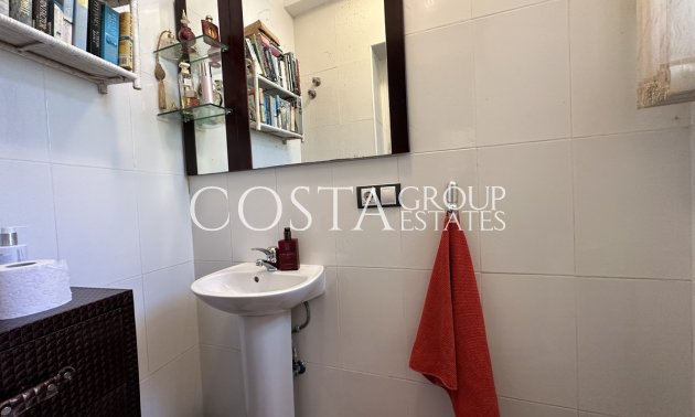 Resale - Villa -
Orihuela - Villamartin