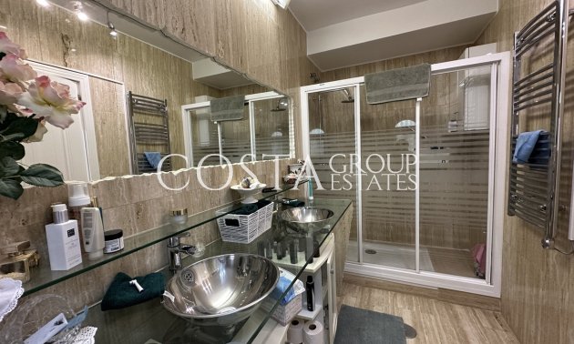 Resale - Villa -
Orihuela - Villamartin