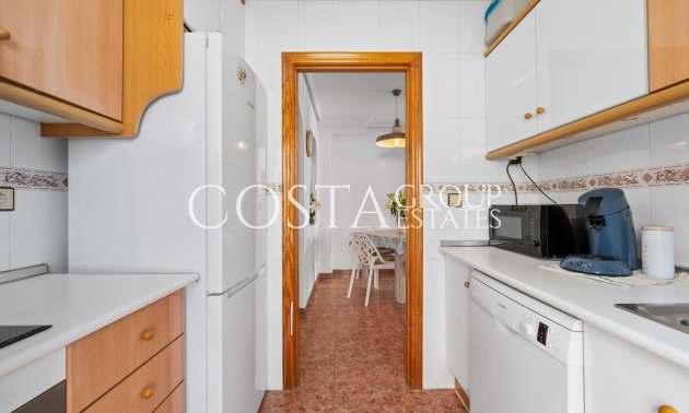 Resale - House -
Torrevieja - Habaneras