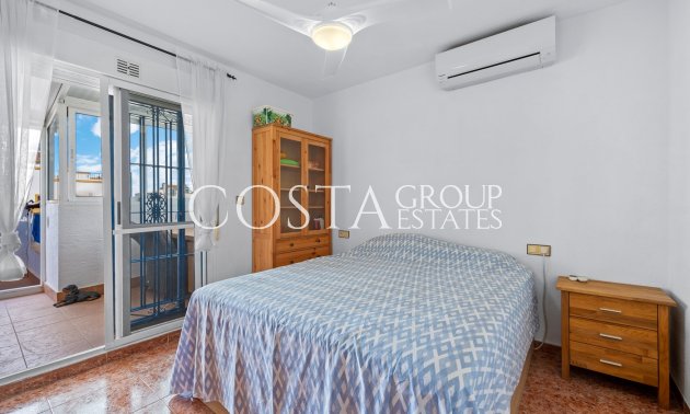 Resale - House -
Torrevieja - Habaneras