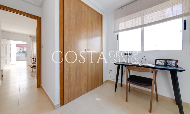 Neue Gebäude - Villa -
San Fulgencio