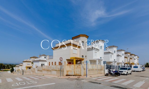 Neue Gebäude - Villa -
San Fulgencio