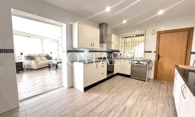 Resale - Villa -
Pilar de la Horadada - Pinar de Campoverde