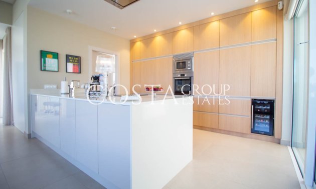 Resale - Villa -
Orihuela - Las Colinas Golf