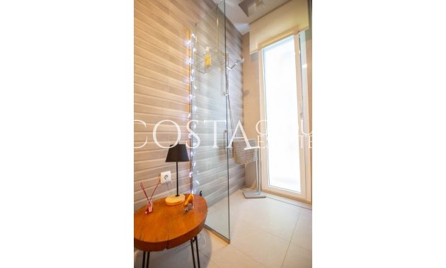 Resale - Villa -
Orihuela - Las Colinas Golf