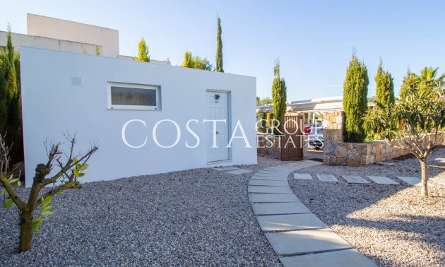 Resale - Villa -
Orihuela - Las Colinas Golf