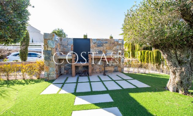Resale - Villa -
Orihuela - Las Colinas Golf