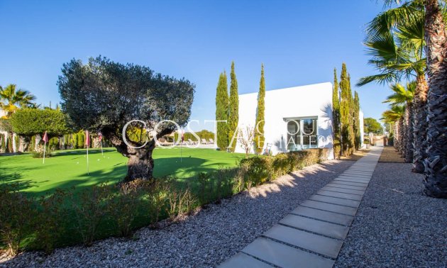 Resale - Villa -
Orihuela - Las Colinas Golf