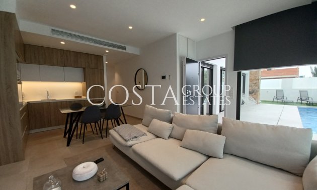 Resale - Villa -
Pilar de la Horadada - Pilar de la Horadada Centro