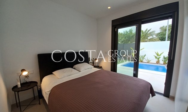 Resale - Villa -
Pilar de la Horadada - Pilar de la Horadada Centro