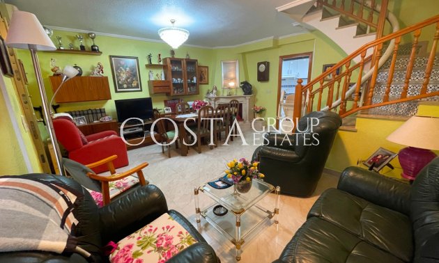 Resale - House -
Guardamar del Segura - Guardamar del Segura Centro