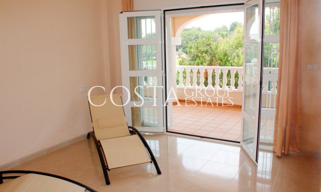 Resale - Villa -
Orihuela - Orihuela Costa