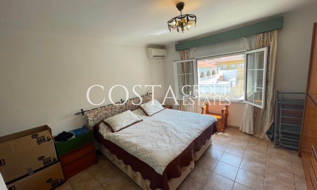 Herverkoop - Villa -
Benijofar