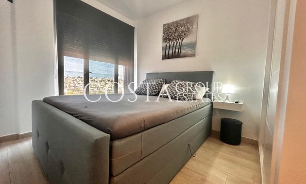 Resale - Apartments -
Orihuela - Villamartin