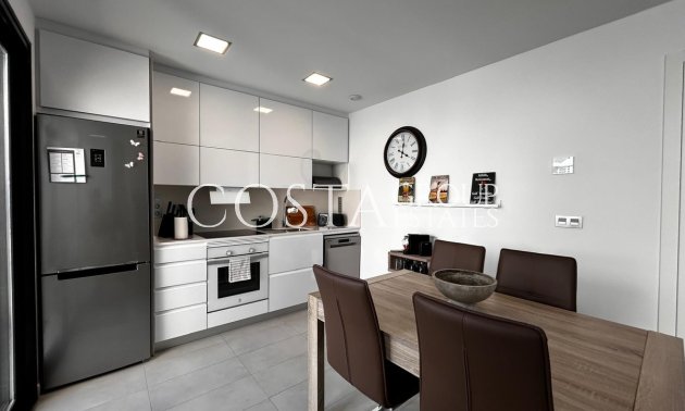 Resale - Villa -
Orihuela - Orihuela Costa