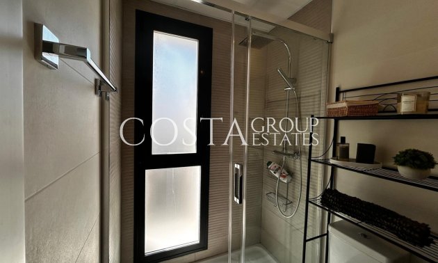 Resale - Villa -
Orihuela - Orihuela Costa