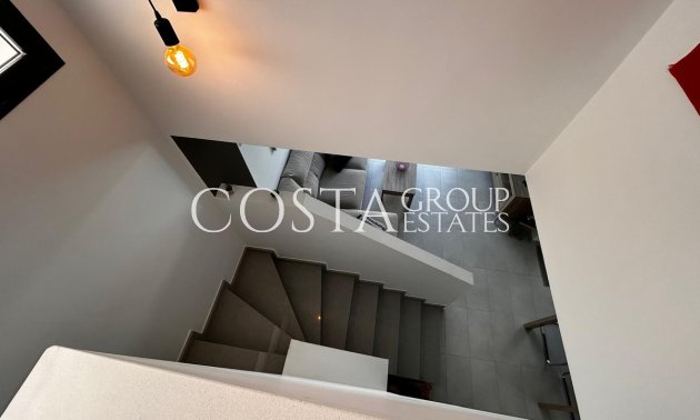 Resale - Villa -
Orihuela - Orihuela Costa