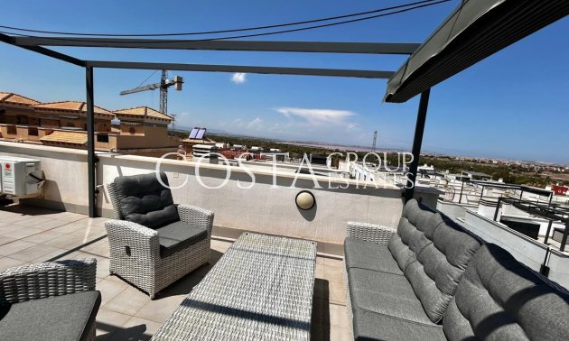 Resale - Villa -
Orihuela - Orihuela Costa